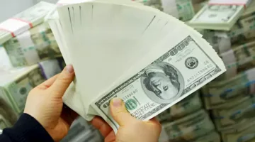 الدولار يتراجع منتصف التعاملات في الأهلي ومصر والقاهرة وبنك CIB اليوم