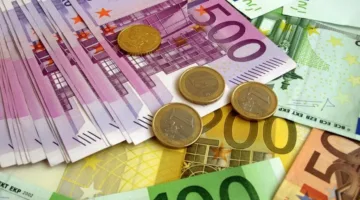 مفاجأة كبرى في السكوار.. سعر 100 يورو مقابل الدينار الجزائري اليوم الأحد 27 أفريل 2025 يحطم الأرقام القياسية