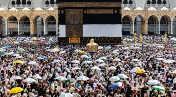 الوزارة تحدد موعد خروج المعتمرين من السعودية 2025 وتوقع عقوبات رادعة على المخالفين