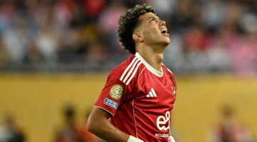 أزمة داخل الأهلي المصري حول تجديد عقد إمام عاشور.. ما التفاصيل؟
