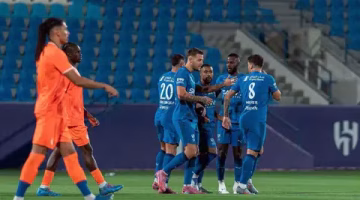 الهلال يستبعد 3 نجوم من القائمة الرسمية بسبب لوائح الدوري الأخيرة