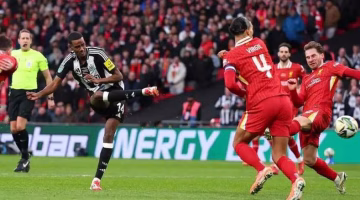 بث مباشر لمباراة ليفربول ضد نيوكاسل.. جولة مثيرة في الدوري الإنجليزي الآن