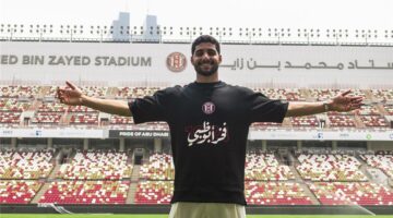 <ul>
<li><strong>تصرف مفاجئ..</strong> كيف تعامل حسام حسن مع إبراهيم عادل داخل معسكر منتخب مصر؟</li>
</ul>