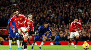 رد مفاجئ يفتح تساؤلات حول مستقبل قائد مانشستر يونايتد بعد ارتباطه بالاتحاد