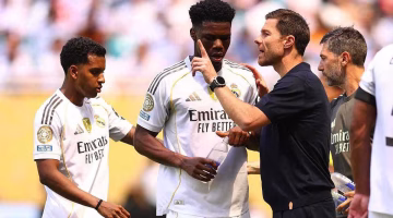 مواجهة حاسمة بين ألونسو وريال مدريد في مباراة أوفييدو.. من سينهي قصة النجم؟